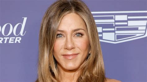 jennifer aniston leaked|Jennifer Aniston stuns fans with topless beach photo 